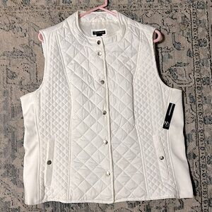 Mixed quilted vest
